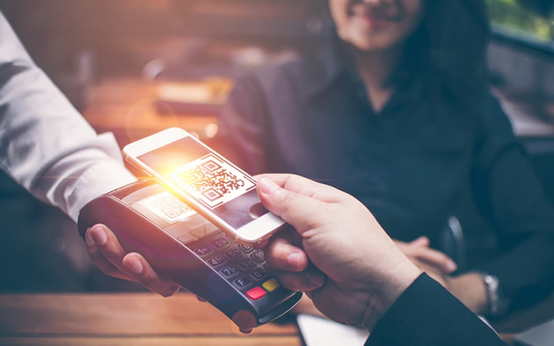 De QR-code in het restaurant